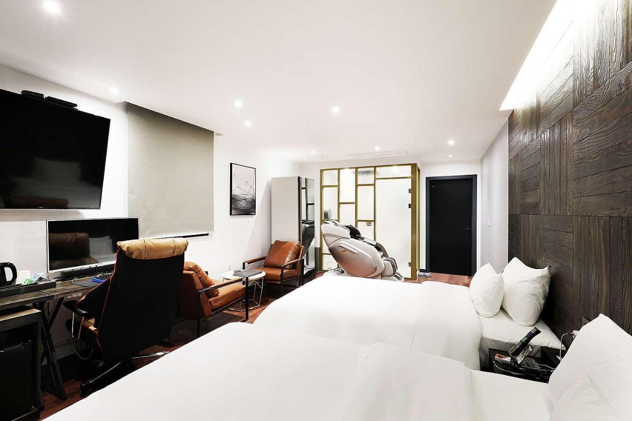 Mariposa Hotel Songtan Pyeongtaek Exterior photo